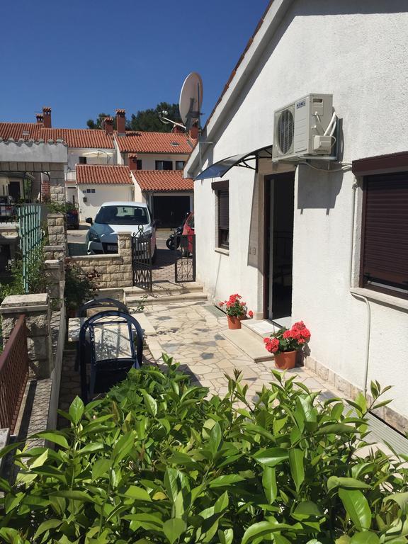 Stana Apartment Poreč Extérieur photo